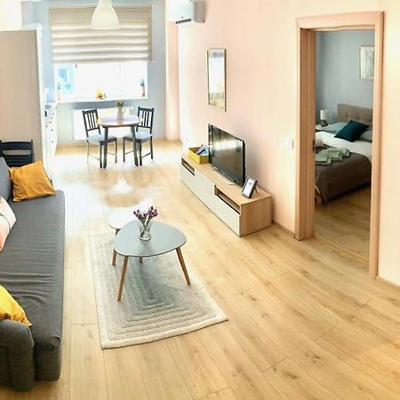 Dream Homestyle Apartment Oradea Exteriör bild